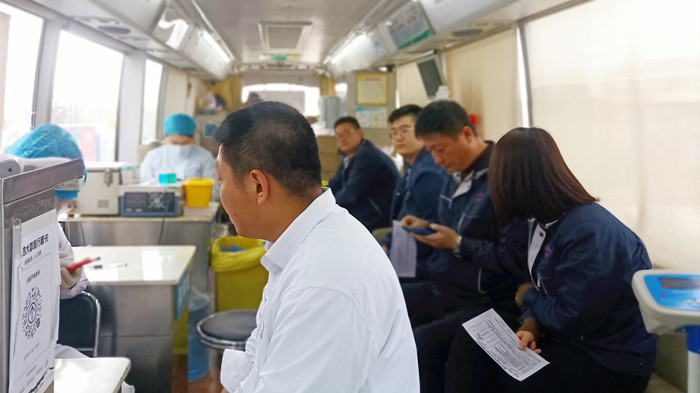 沈陽航空產(chǎn)業(yè)集團組織員工開展“獻熱血、踐初心”無償獻血活動